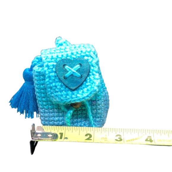 Handmade Crochet Mini Bag Keychain – Blue Colorblock, with Heart Button & Tassel - Picture 13 of 15